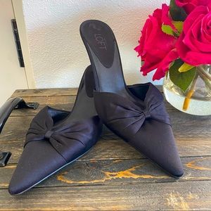 Loft Satin Knife Kitten Heel Mule (size 6M).🌹